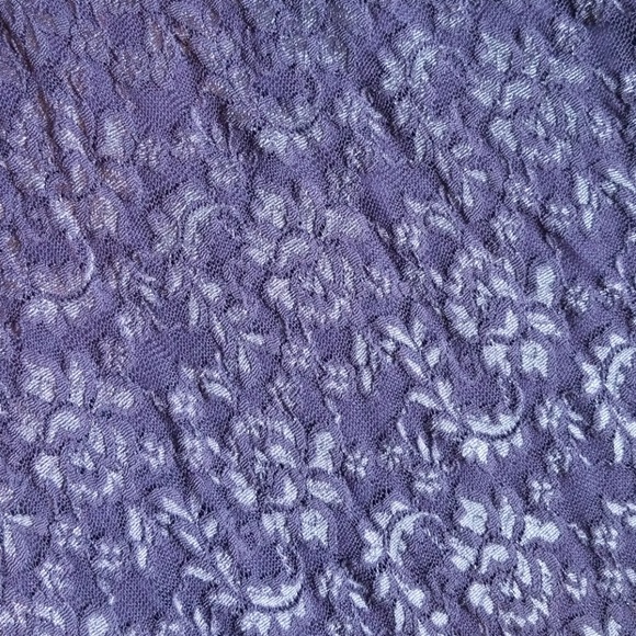 Bobeau Stretch Lace Wrap Top - Picture 5 of 6